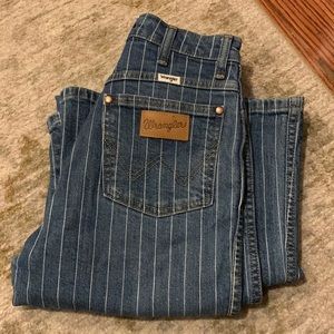 Wrangler Wanderer pinstripe flare